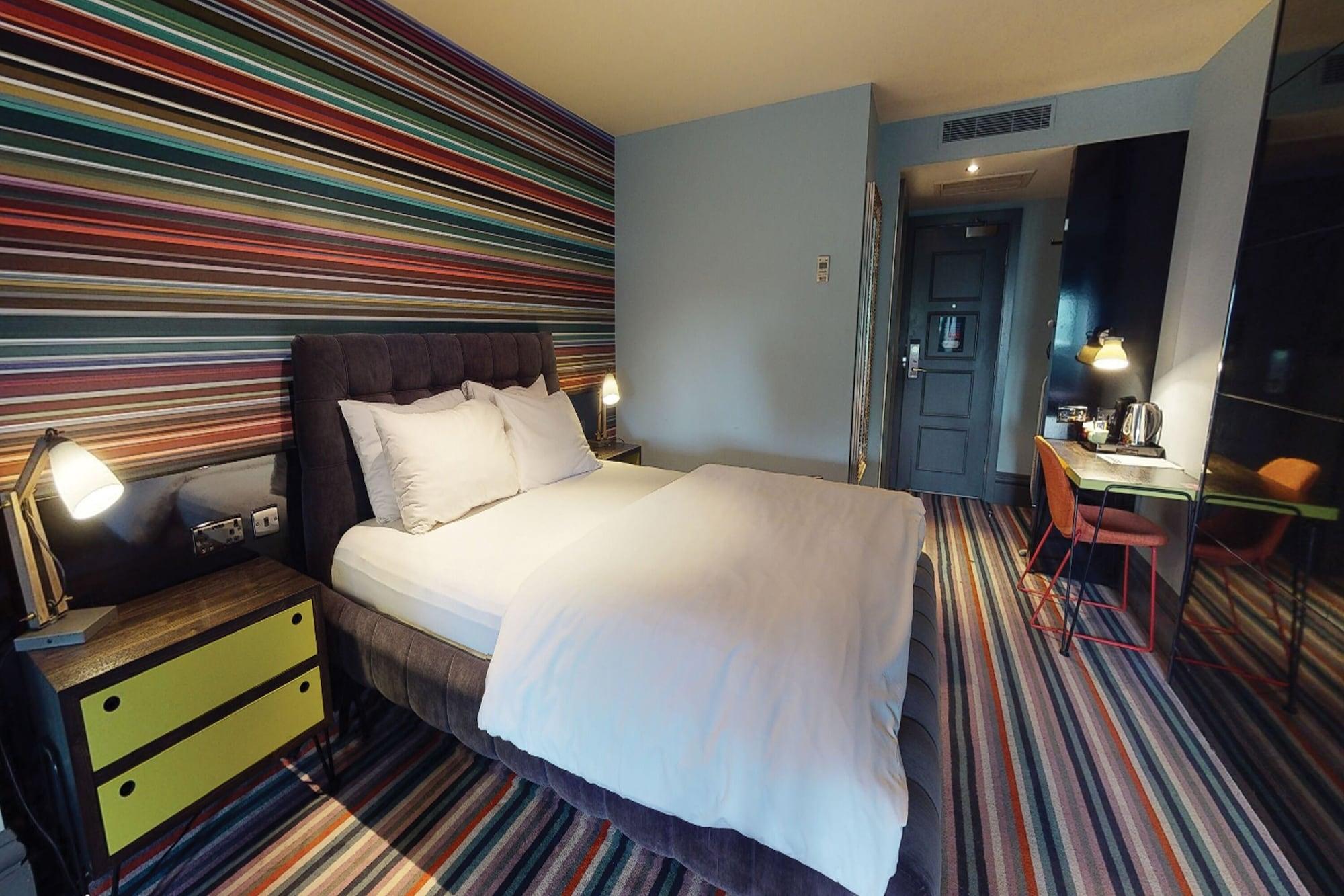 Village Hotel Warrington Екстер'єр фото