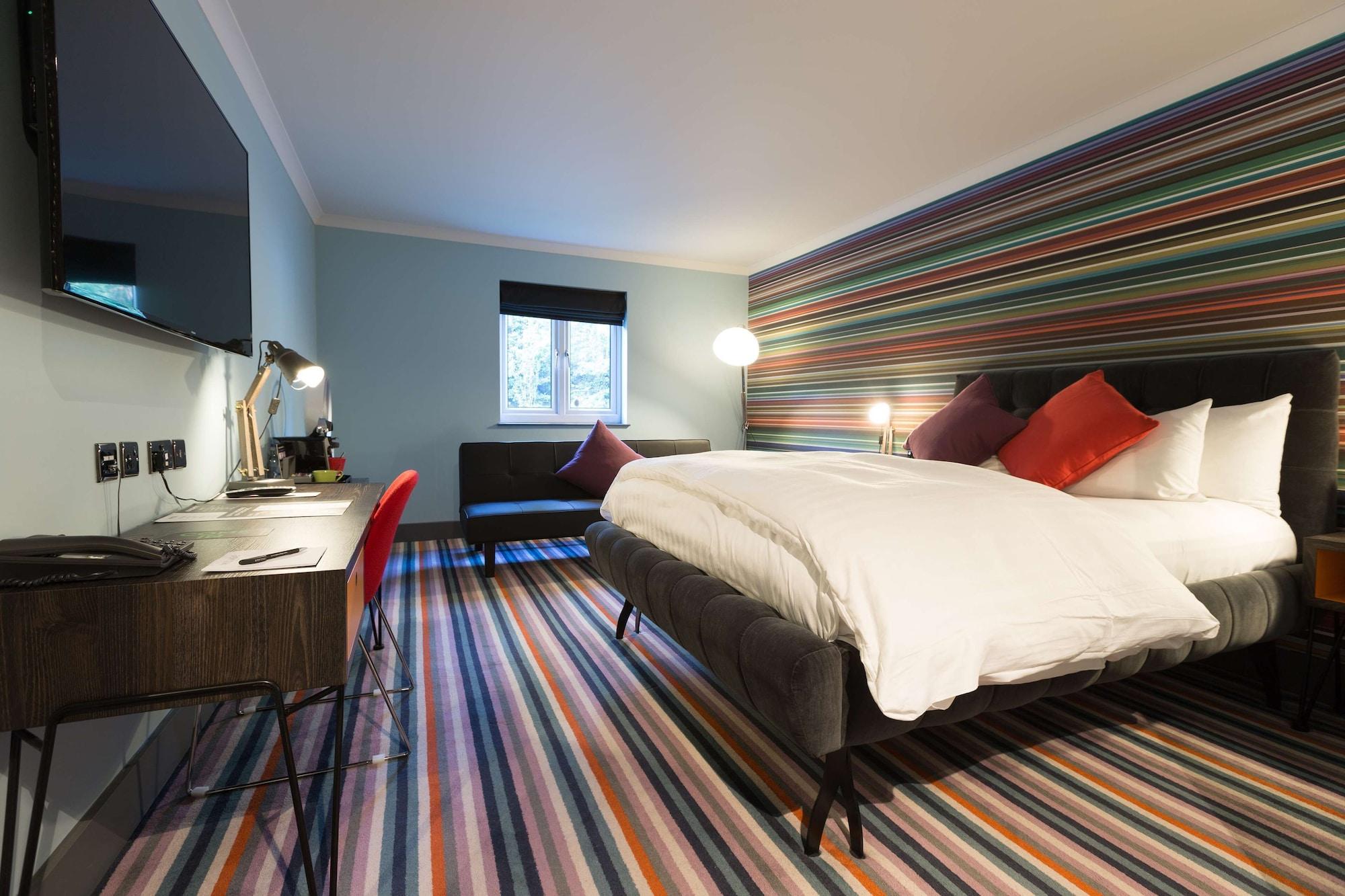 Village Hotel Warrington Екстер'єр фото